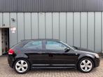 Audi A3 Sportback 1.6 FSI Attraction AIRCO//ELEC.RAMEN//6BAK, 65 €/maand, Gebruikt, 116 pk, Zwart
