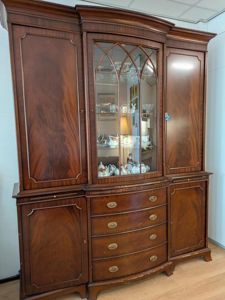 Buffetkast notenhout, Huis en Inrichting, Kasten | Dressoirs, Gebruikt, 150 tot 200 cm, 25 tot 50 cm, Met lade(s), Met deur(en)