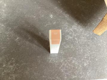 Haus Labs concealer 06 fair rosy beschikbaar voor biedingen