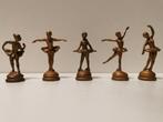 Set van 5 messing ballerina's, Ophalen