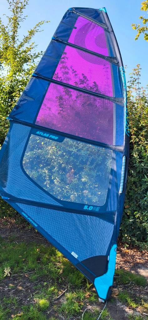 Neilpryde carbon giek en atlas pro 5.0, Watersport en Boten, Windsurfen, Zo goed als nieuw, Minder dan 5 m², Ophalen of Verzenden