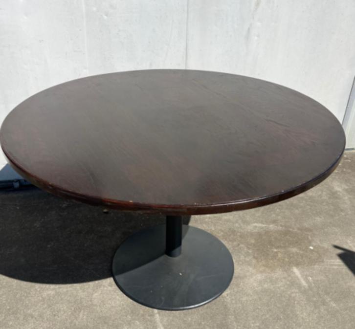 1 stuk luxe horeca restaurant eetkamer tafel rond 130 eiken, Antiek en Kunst, Antiek | Meubels | Tafels, Ophalen