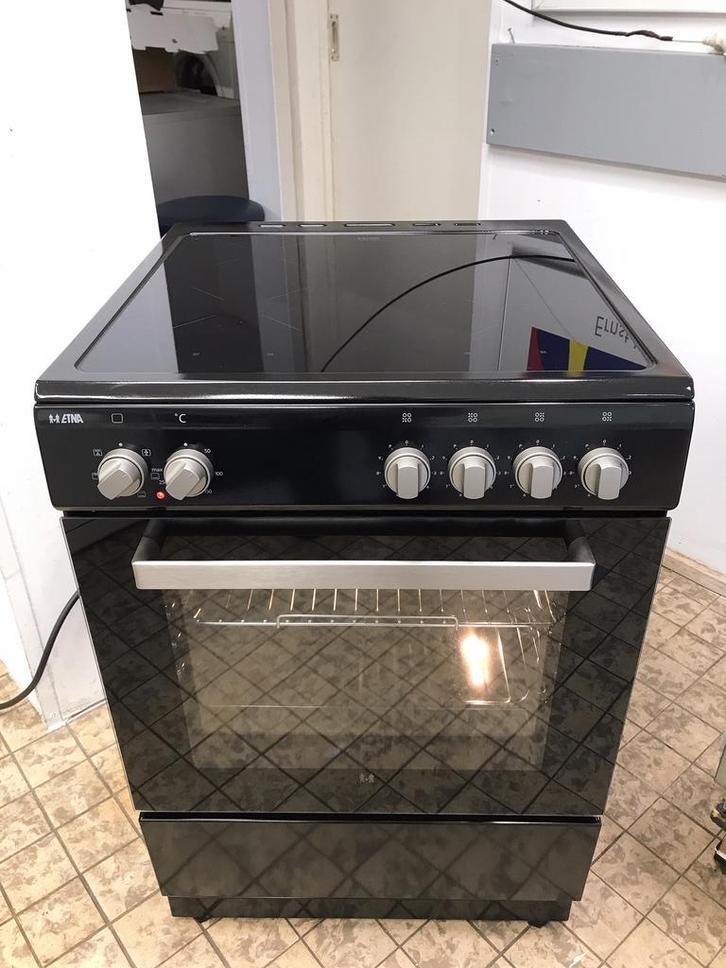 Te koop ETNA Zwarte inductie fornuis op 2 fasen in TopStaat, Witgoed en Apparatuur, Fornuizen, Zo goed als nieuw, Vrijstaand, Inductie