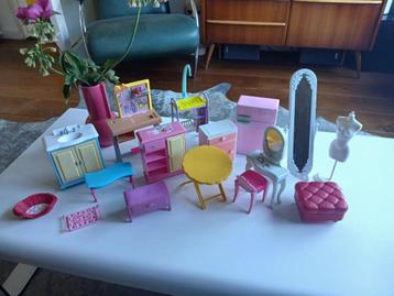 Barbie mattel meubeltjes  beschikbaar voor biedingen