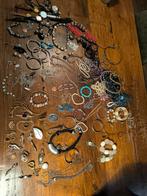 Vintage sieraden Schmuck grote lot brocante, Sieraden, Tassen en Uiterlijk, Antieke sieraden, Ophalen of Verzenden, Overige materialen