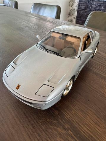 Ferrari 348. Grijs beschikbaar voor biedingen