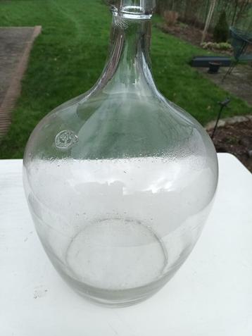 Grote glazen fles  Wijnfles   beschikbaar voor biedingen