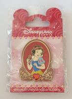 Disneyland Paris Sneeuwwitje pin met steentje NIEUW, Verzamelen, Disney, Verzenden, Sneeuwwitje of Doornroosje, Nieuw, Overige typen