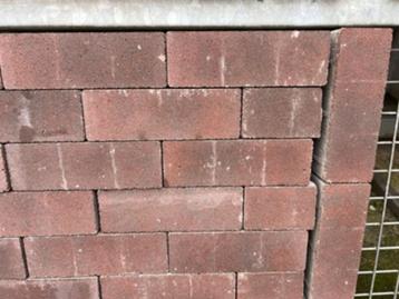 dikformaat retron prestige strak 21x7x8 cm rood zwart beschikbaar voor biedingen