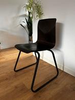 2 schoolstoeltjes, Ophalen, Gebruikt, Bruin, Twee