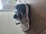 Asics indoor schoenen, Ophalen of Verzenden, Zo goed als nieuw, Asics, Wit