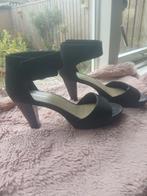 Zwarte Suede Pumps met Enkelbandje, Cappellomini, Ophalen of Verzenden, Zo goed als nieuw, Zwart