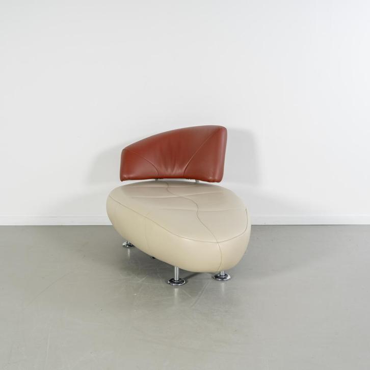 1x Leolux Kikko Chaise Longue Rechts Crème/Kastanje - Chroom, Huis en Inrichting, Banken | Sofa's en Chaises Longues, Zo goed als nieuw