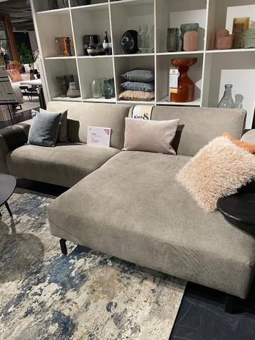 Trendhopper Toonzaalmodel Hoekbank Visby 1,5 met lounge  beschikbaar voor biedingen