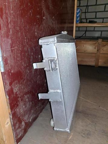 Te koop aluminium Volvo Amazon radiateur beschikbaar voor biedingen