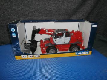 Bruder Manitou MRT 2150 met accessoires nieuw in doos beschikbaar voor biedingen
