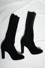 UNISA laarzen met elastische schacht maat 40, Kleding | Dames, Schoenen, Hoge laarzen, Zwart, Ophalen of Verzenden, Zo goed als nieuw