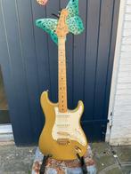 Fender stratocaster Gold, Ophalen of Verzenden, Zo goed als nieuw, Solid body, Fender