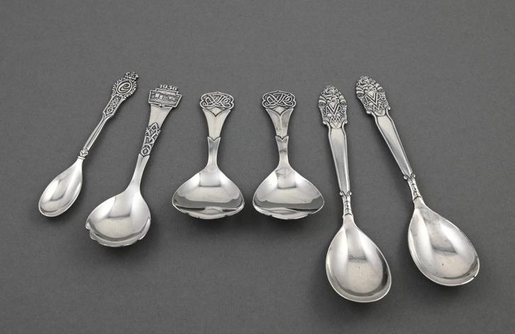 AVRO lepels 6 stuks, Georg Nillson, 1934, 1936, 1937, 1939, Verzamelen, Merken en Reclamevoorwerpen, Gebruikt, Overige typen, Verzenden