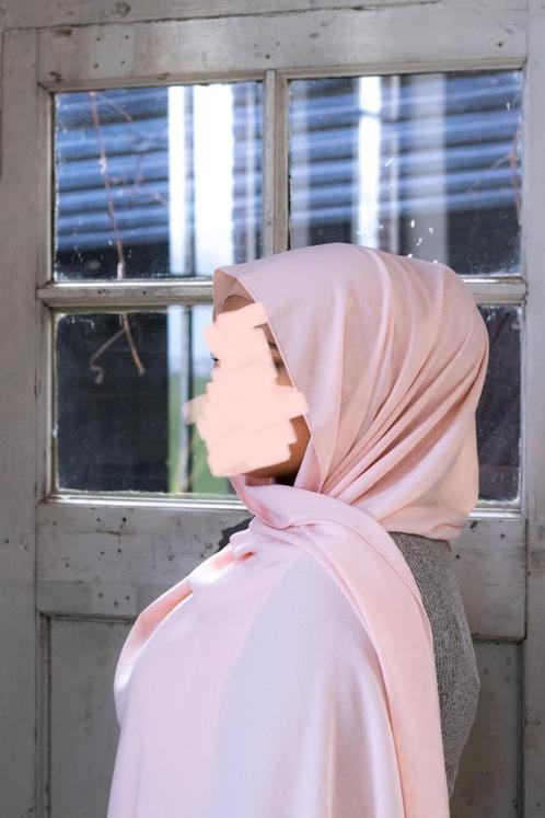 Hoofddoeken Medine zijde - opruiming wegens stoppen webshop, Kleding | Dames, Overige Dameskleding, Nieuw, Ophalen