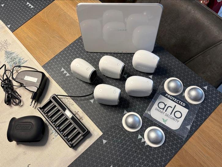 Arlo Draadloze Camera Set van Netgear, Audio, Tv en Foto, Videobewaking, Gebruikt, Buitencamera, Ophalen