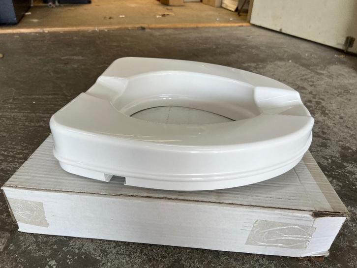 Toilet verhoging 6 cm, Diversen, Verpleegmiddelen, Nieuw, Ophalen of Verzenden