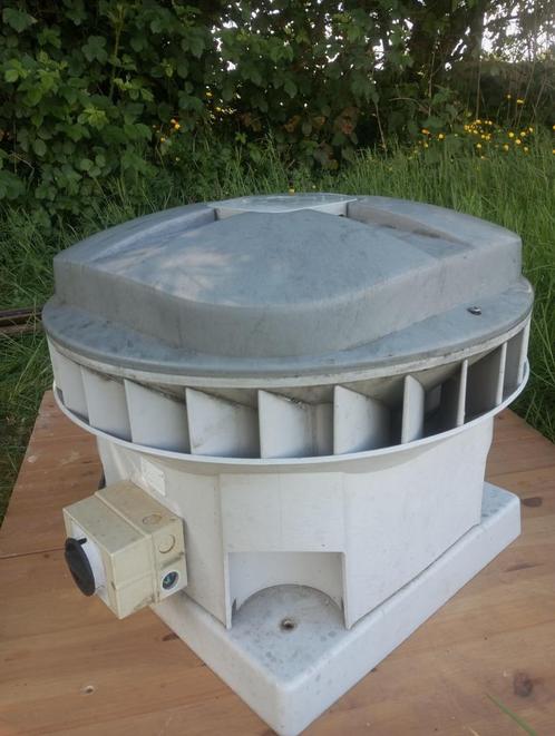Dakventilator Zehnder MX 110 1500m³/h, Doe-het-zelf en Verbouw, Ventilatie en Afzuiging, Gebruikt, Afzuiger, Ophalen