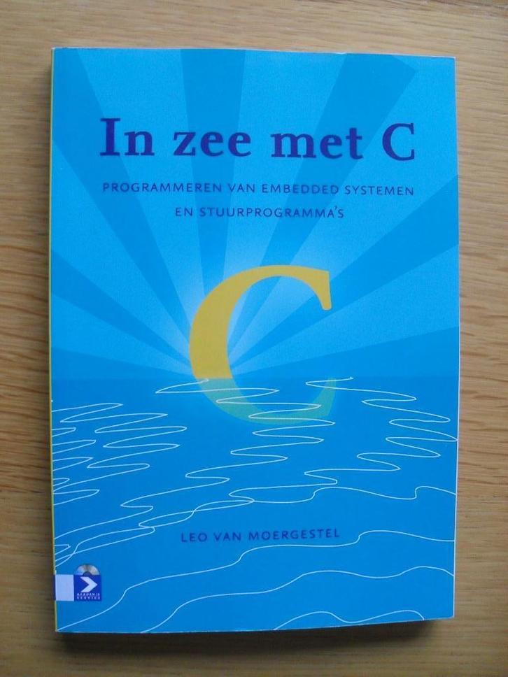 In zee met C van Leo van Moergestel, Boeken, Studieboeken en Cursussen, Gelezen, HBO, Ophalen of Verzenden