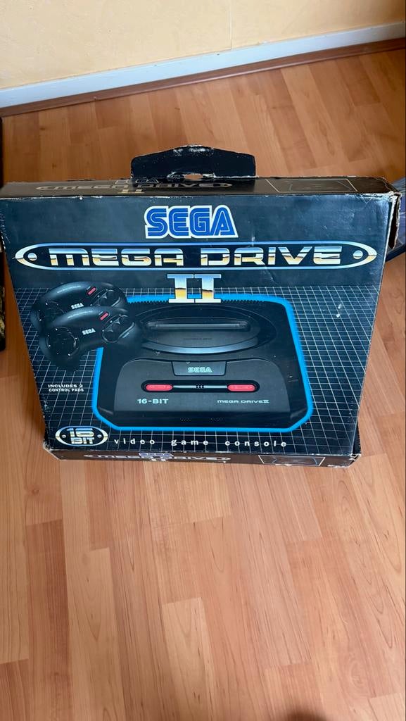 Sega Mega Drive II met 4 games - The Lion King, Aladdin..., Spelcomputers en Games, Games | Sega, Avontuur en Actie, Gebruikt