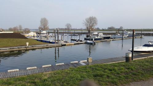 Ligplaats 9x3 te huur haven Ammerzoden bij Hedel Denbosch, Watersport en Boten, Ligplaatsen, Buiten