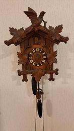 Antieke koekoeksklok, Ophalen