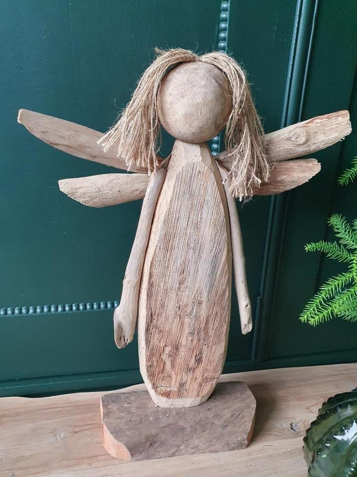 Engel hout 40 cm., Diversen, Kerst, Nieuw, Ophalen of Verzenden