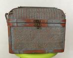 Gevlochten mand met deksel, Brocante, Huis en Inrichting, Woonaccessoires | Schalen en Manden, Mand, Ophalen of Verzenden, Zo goed als nieuw