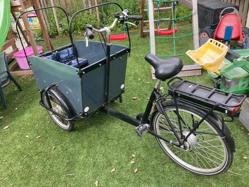 Elektrische bakfiets, Fietsen en Brommers, Fietsen | Bakfietsen, Gebruikt, Overige merken, 4 kinderen of meer, Elektrisch, Huif