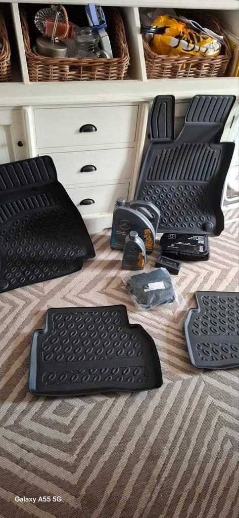 Diverse Mercedes accessoires, Auto diversen, Automatten, Zo goed als nieuw, Ophalen