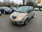 Lancia Musa 1.4-16V Platino automaat , panoramadak, Auto's, Lancia, Gebruikt, 400 kg, Leder en Stof, Beige