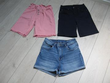 3 Nw korte broeken meisjes dames 176 maat S €5.00 p stuk  beschikbaar voor biedingen