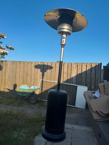 Terras verwarmer / heater - gas beschikbaar voor biedingen
