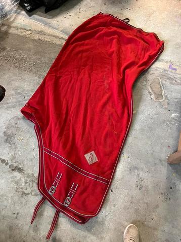 Diverse dekens beschikbaar voor biedingen