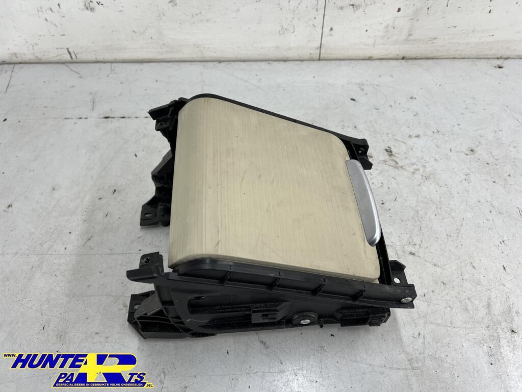 Opbergvak middenconsole Volvo XC70/V70 ('07-'17) 39997577, Auto-onderdelen, Interieur en Bekleding, Volvo, Gebruikt, Ophalen of Verzenden