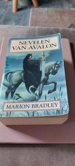 Marion Zimmer Bradley - Nevelen van Avalon, Verzenden, Gelezen, Marion Zimmer Zimmer Bradley