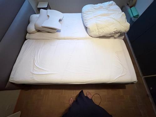 TEMPUR VRT/6 COMFORT MET MASSAGE UNIT BED + MATRAS, Huis en Inrichting, Slaapkamer | Matrassen en Bedbodems, Zo goed als nieuw