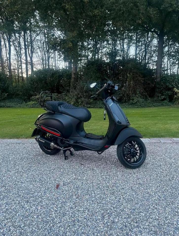 Vespa sprint 125 A1, Fietsen en Brommers, Scooters | Vespa, Zo goed als nieuw, Vespa S, Maximaal 45 km/u, Benzine, Ophalen