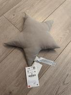 Zara home kussen ster grijs beige kids, Huis en Inrichting, Woonaccessoires | Kussens, Ophalen of Verzenden, Nieuw, Grijs, Overige vormen
