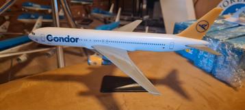 Condor Boeing 767 - Schaal 1:200 beschikbaar voor biedingen