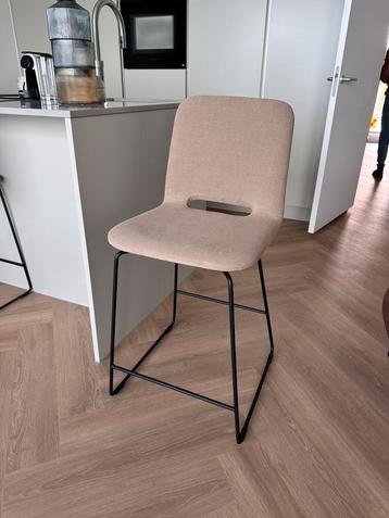 Mobitec barstoelen (x2) beschikbaar voor biedingen
