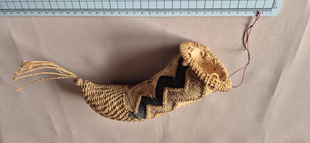 Papoea Nieuw-Guinea Peniskoker & Kalebas, Antiek en Kunst, Ophalen