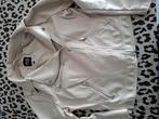 2 lederlook jassen beige en andere mint groen maat 40, Kleding | Dames, Ophalen, Zo goed als nieuw