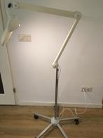 Verrijdbare loep met verlichting: Loeplamp!, Ophalen, Zo goed als nieuw, Loeplamp