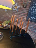 Nieuwe metalen kandelaar, Huis en Inrichting, Woonaccessoires | Kandelaars en Kaarsen, 25 tot 50 cm, Zwart, Nieuw, Ophalen of Verzenden